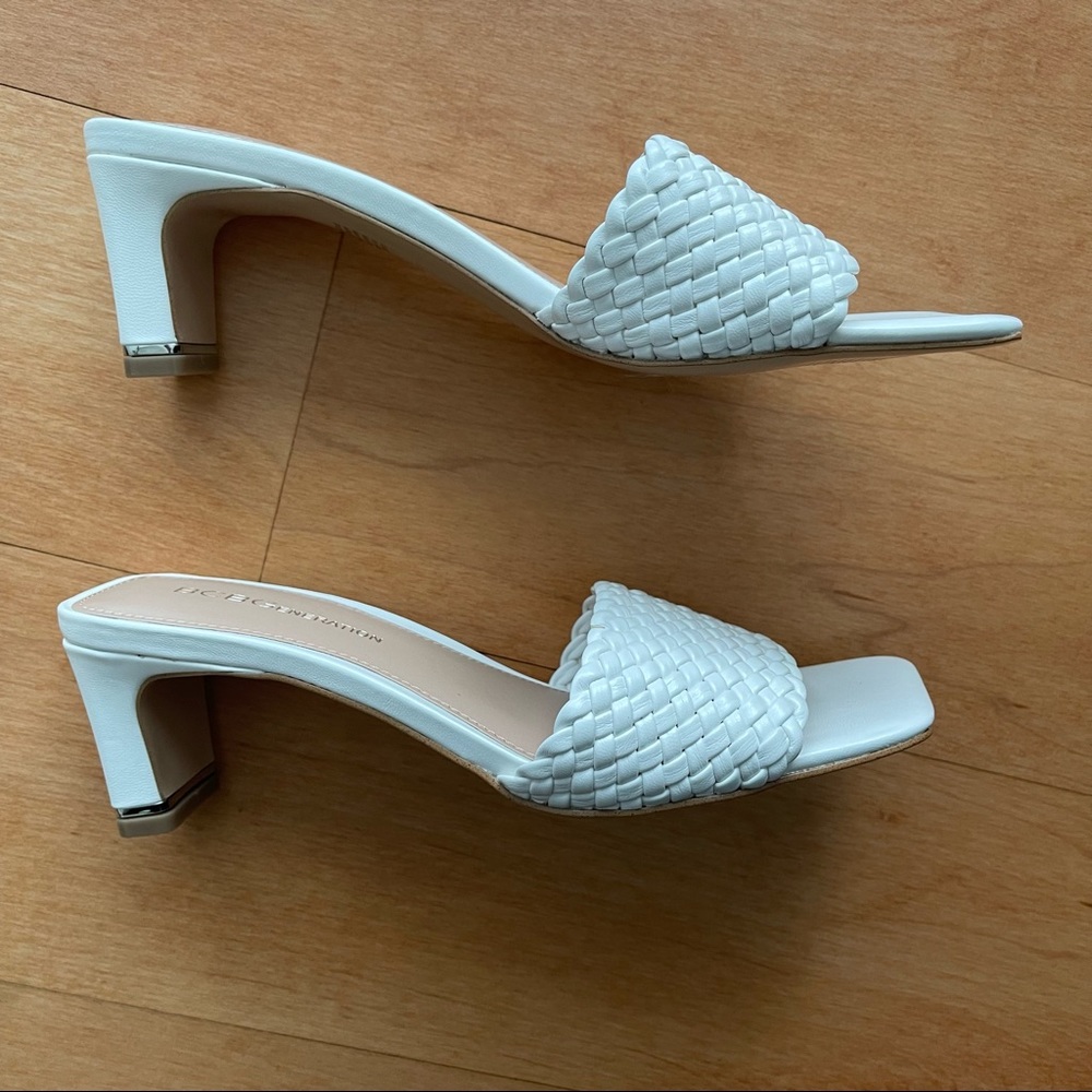 Bcbgeneration Square Toe Slides Sandals White Bas… - image 2